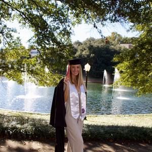 Meet your Posher, Julia